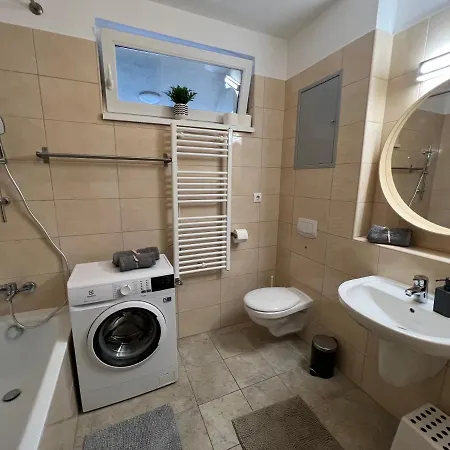 Apartment Akacfa 26 *